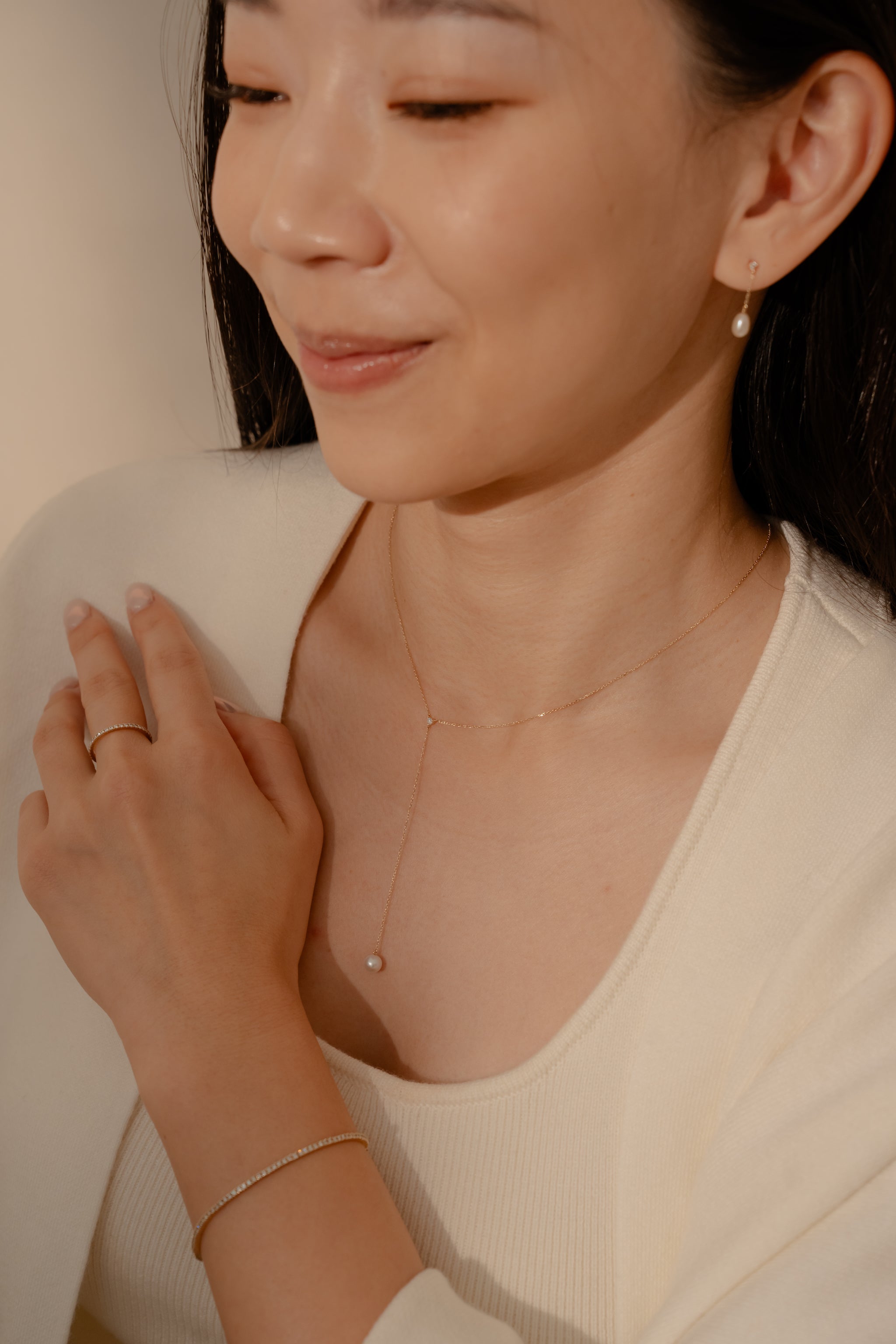 Lumière Pearl Drop Necklace